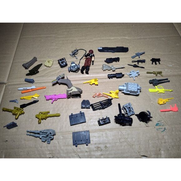Vintage Large Lot of GI Joe Weapons Accessories & More - Picture 7 of 11